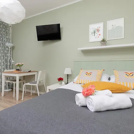 Mokotow Abc By Renters Apartment